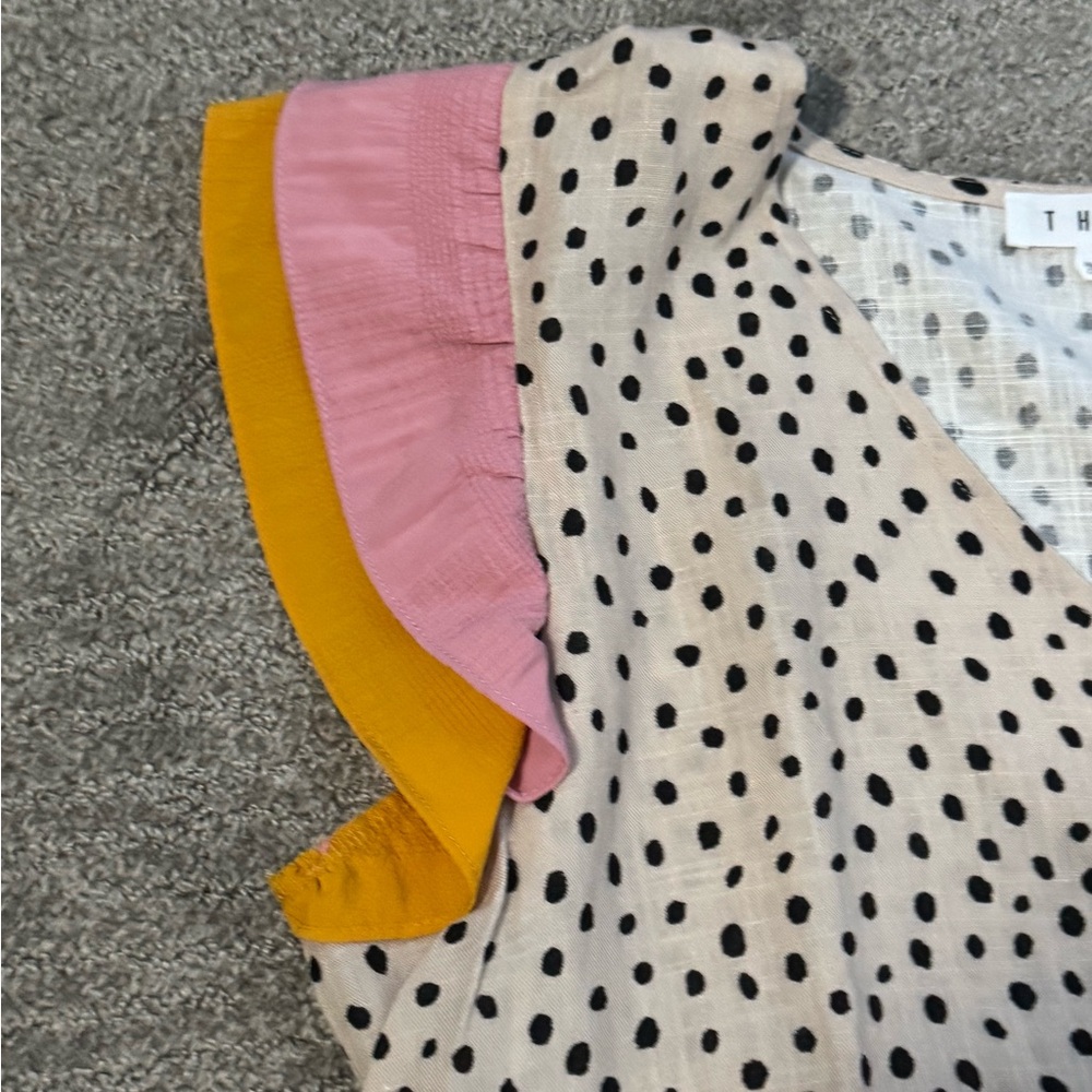 NWOT, THML ruffled Beige and Black Polka Dot Top, sz larger - Picture 4 of 4